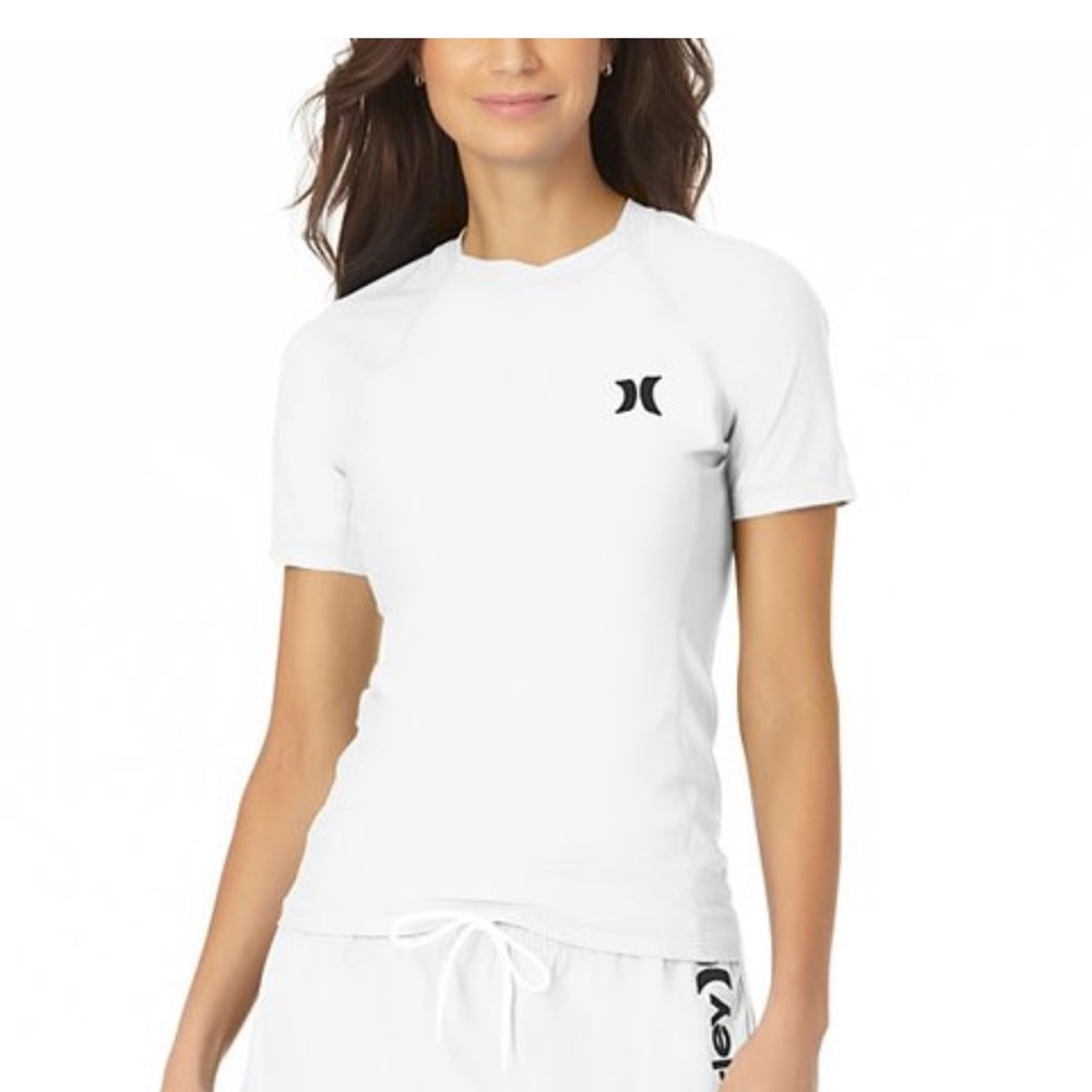 NWT - Short sleeve rash guard